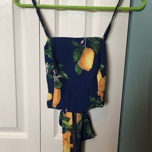 Women’s crop top, size 6/m